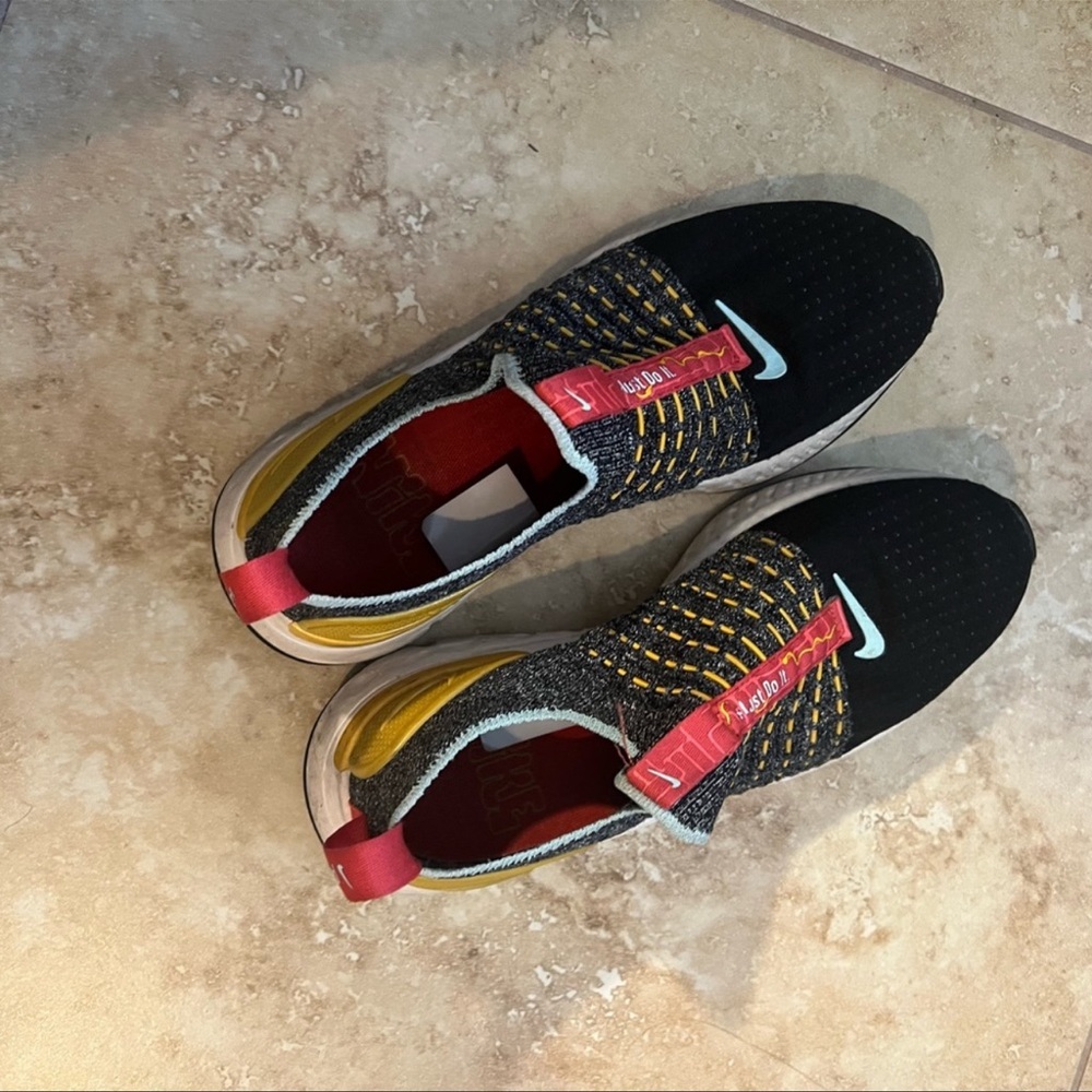 Nike flynet no laces sneakers